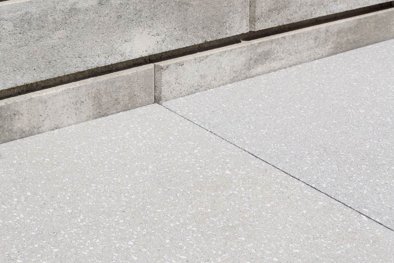 citystonedesign betonove platne avenida linio silver 2
